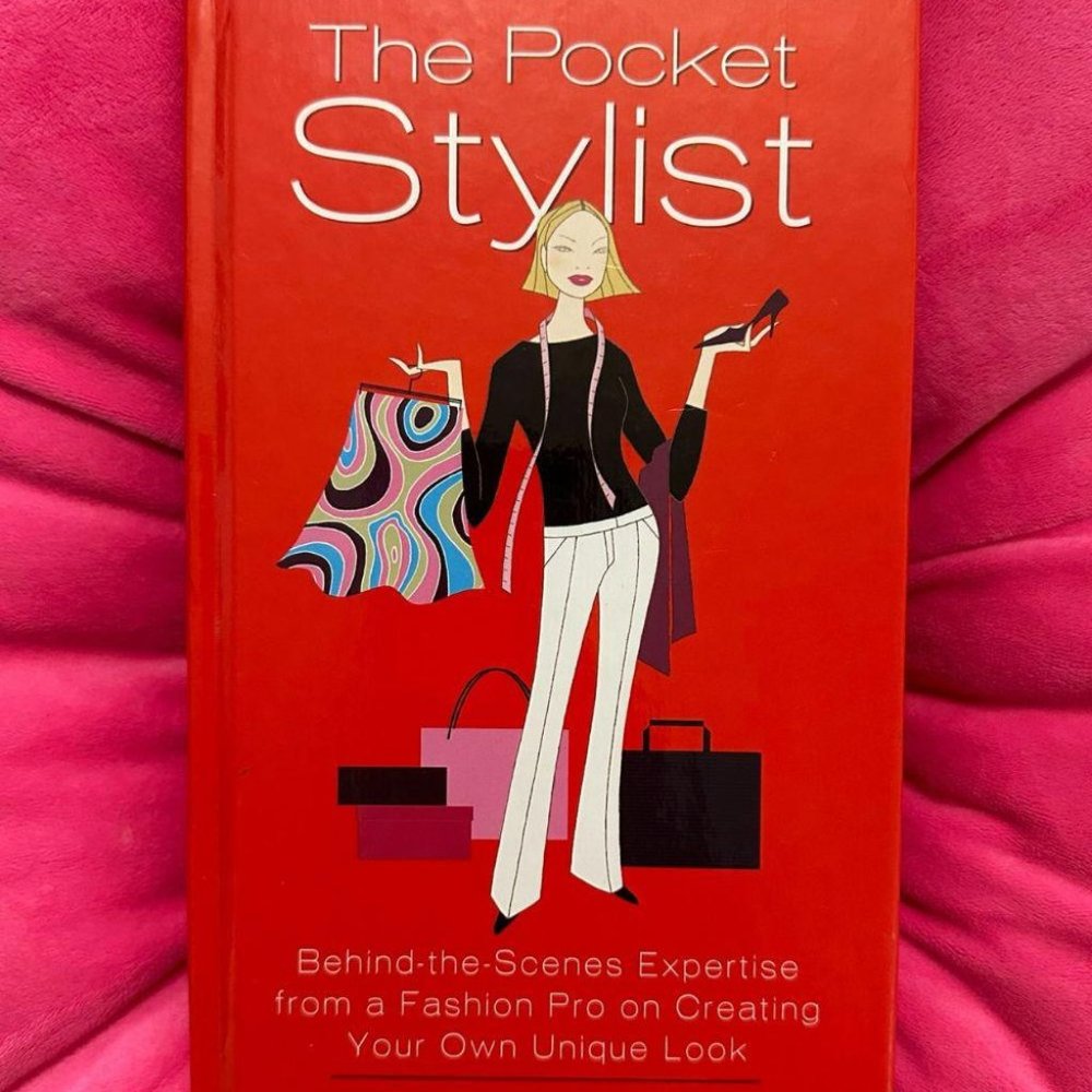 THE POCKET STYLIST BOOK